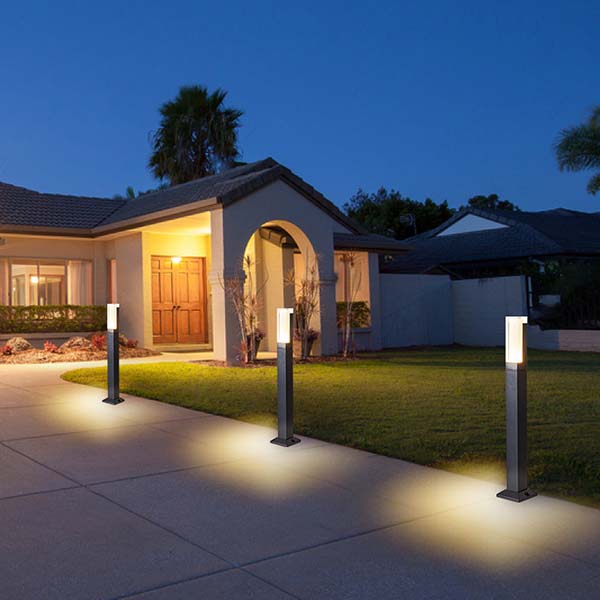 modern-garden-lamp-posts