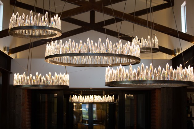 NATURAL CRYSTAL FOR LOBBY